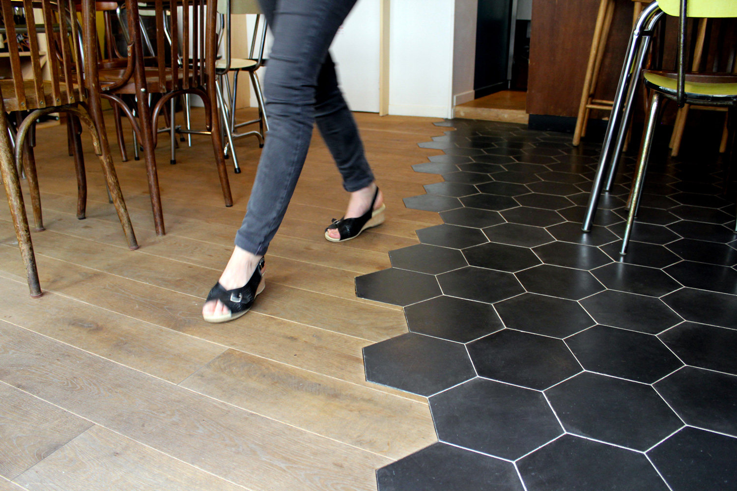 floor : tiles and wood